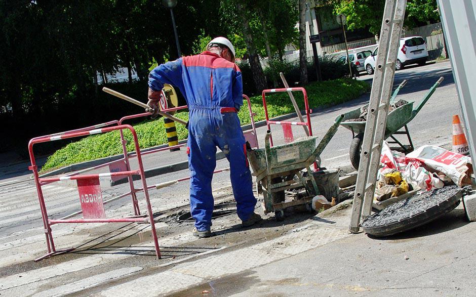 comment déboucher des toilettes rapidement Courbevoie